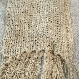 Hollister Big Knit Scarf with Fringe Ends Ivory/Cream Colored Very Soft & Cozy
